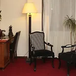 Arc De Triomphe Apart-hotel 4*