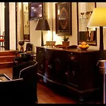 Arc De Triomphe Aparthotel