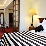 Aparthotel Arc De Triomphe