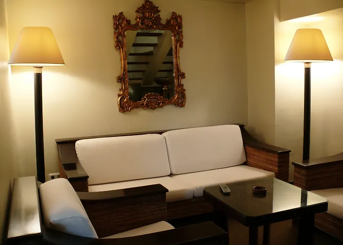 Apart Otel Arc De Triomphe 4*