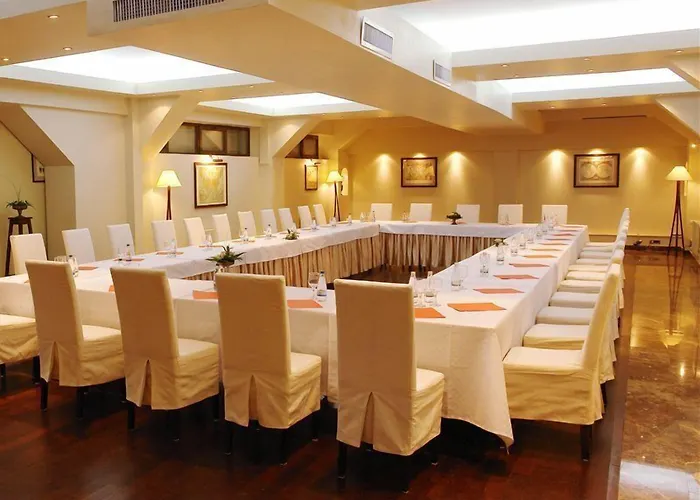 Arc De Triomphe Бухарест