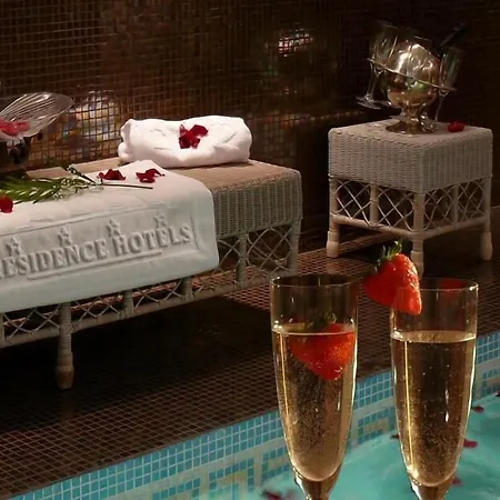 Aparthotel Arc De Triomphe 4*