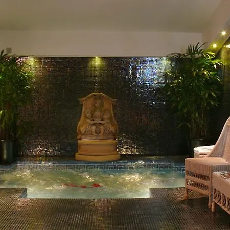 Arc De Triomphe בוקרשט