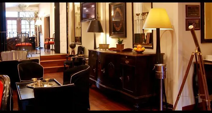 Arc De Triomphe Aparthotel